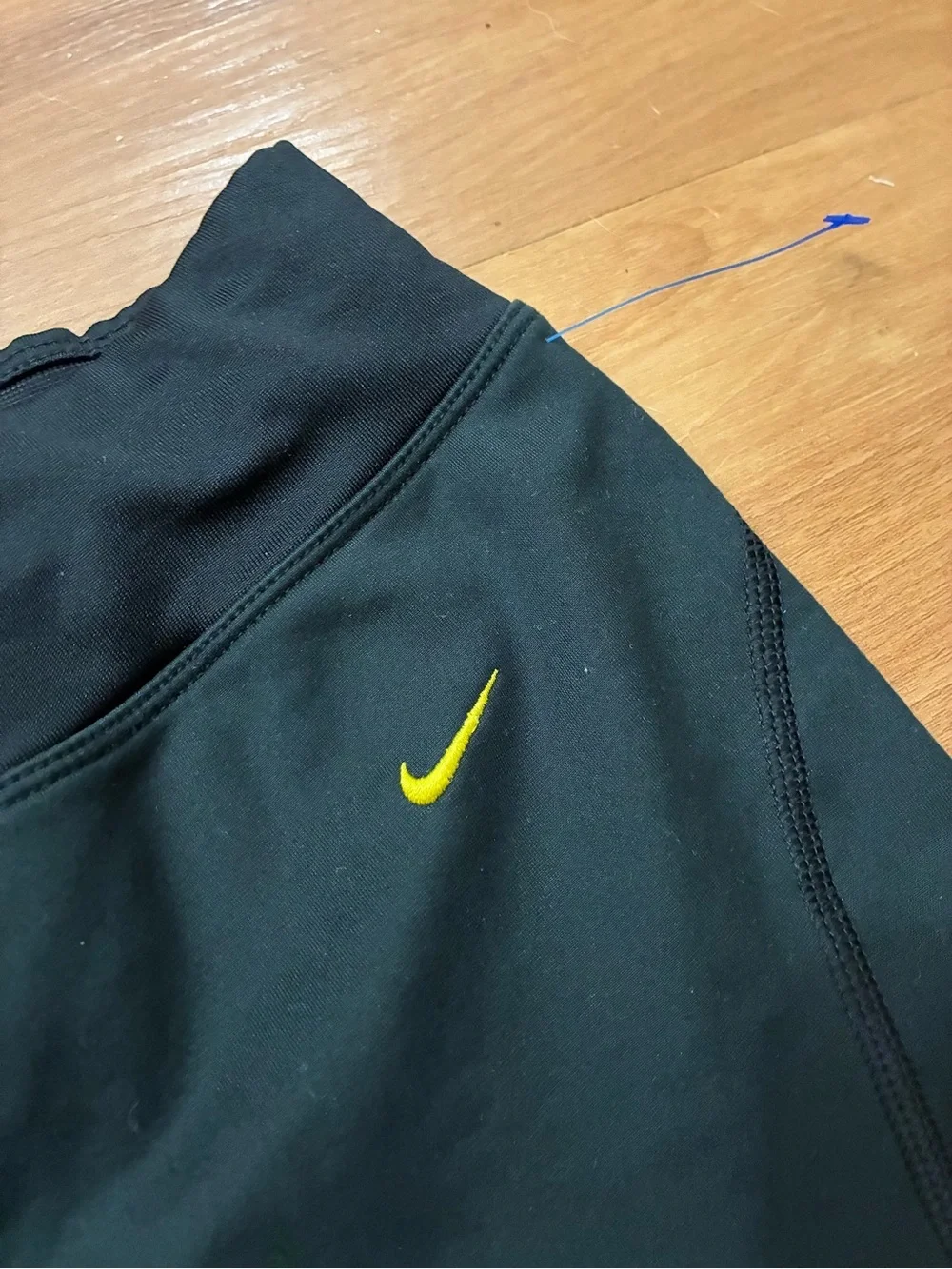 Nike Women's Livestrong DriFit Yoga Pants Size S